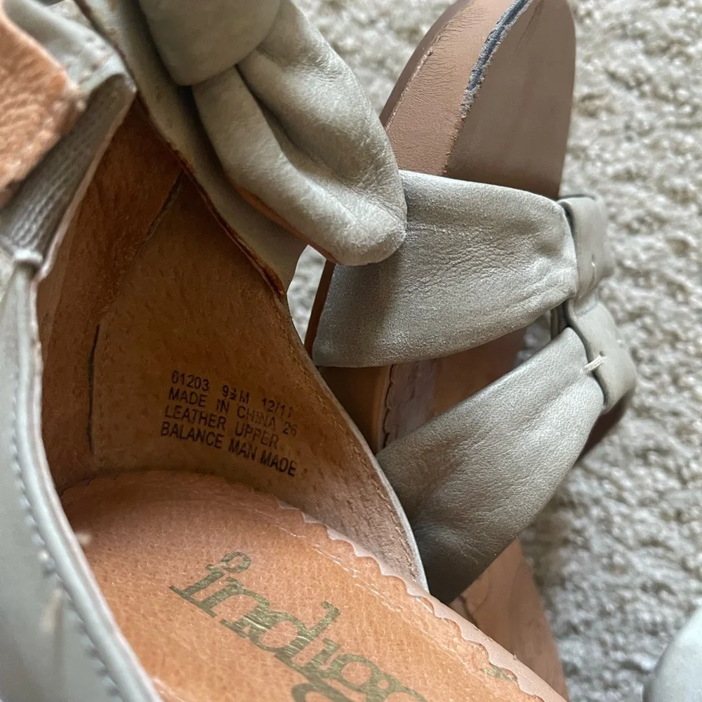 Clark’s Wedge Size 9.5